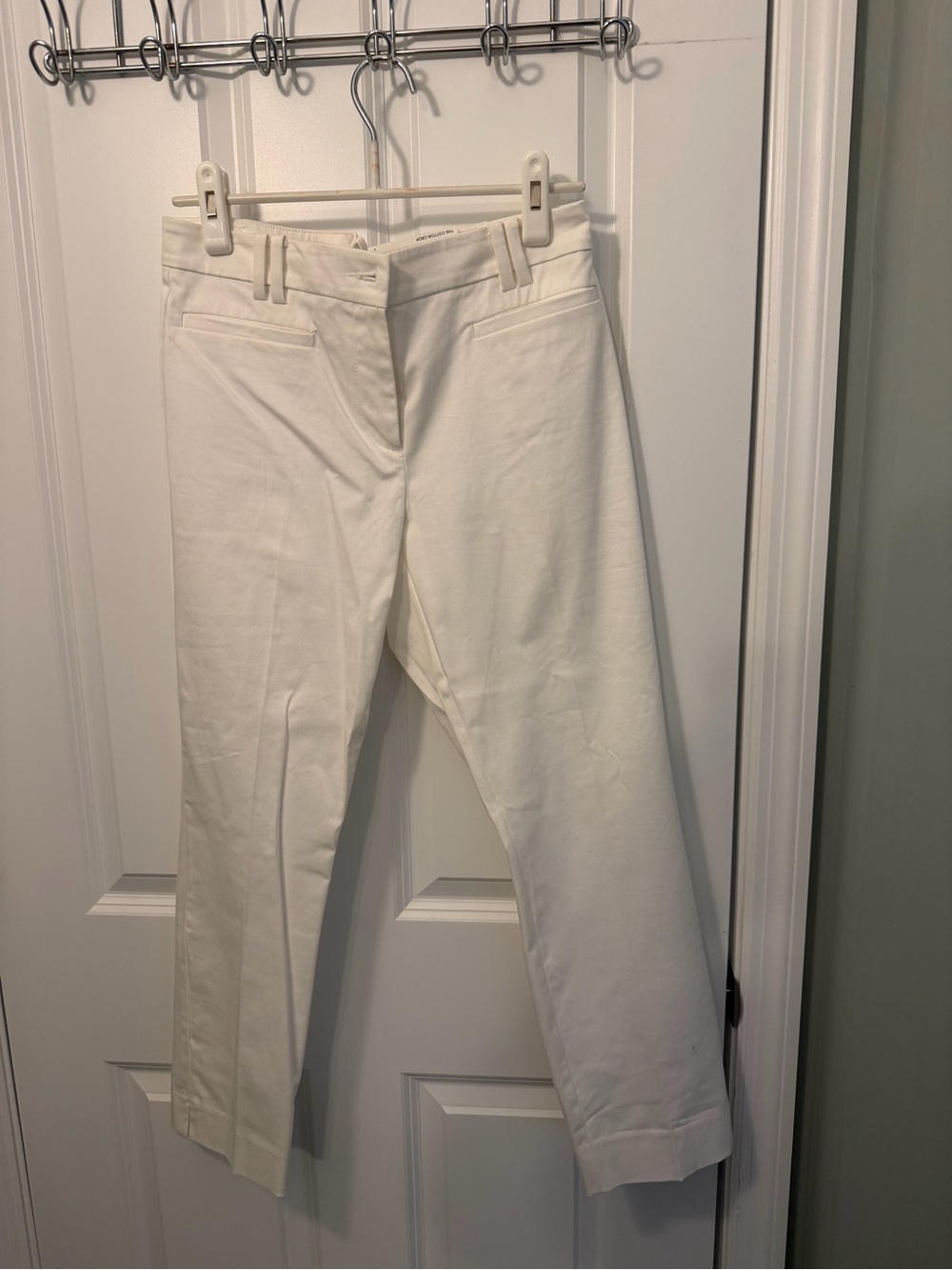 Ann Taylor White Slim Crop Pants